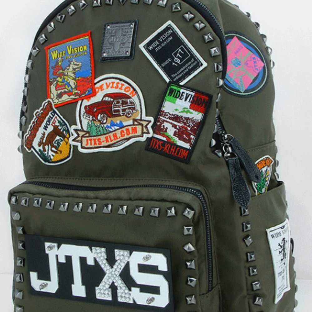 Backpack - Picture 2 of 5